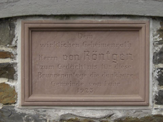 Gedenktafel am Roentgen Brunnen in Fahr am Rhein