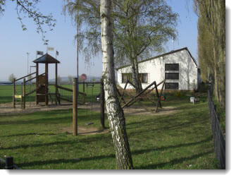 Clubhaus am Sportplatz in Hüllenberg